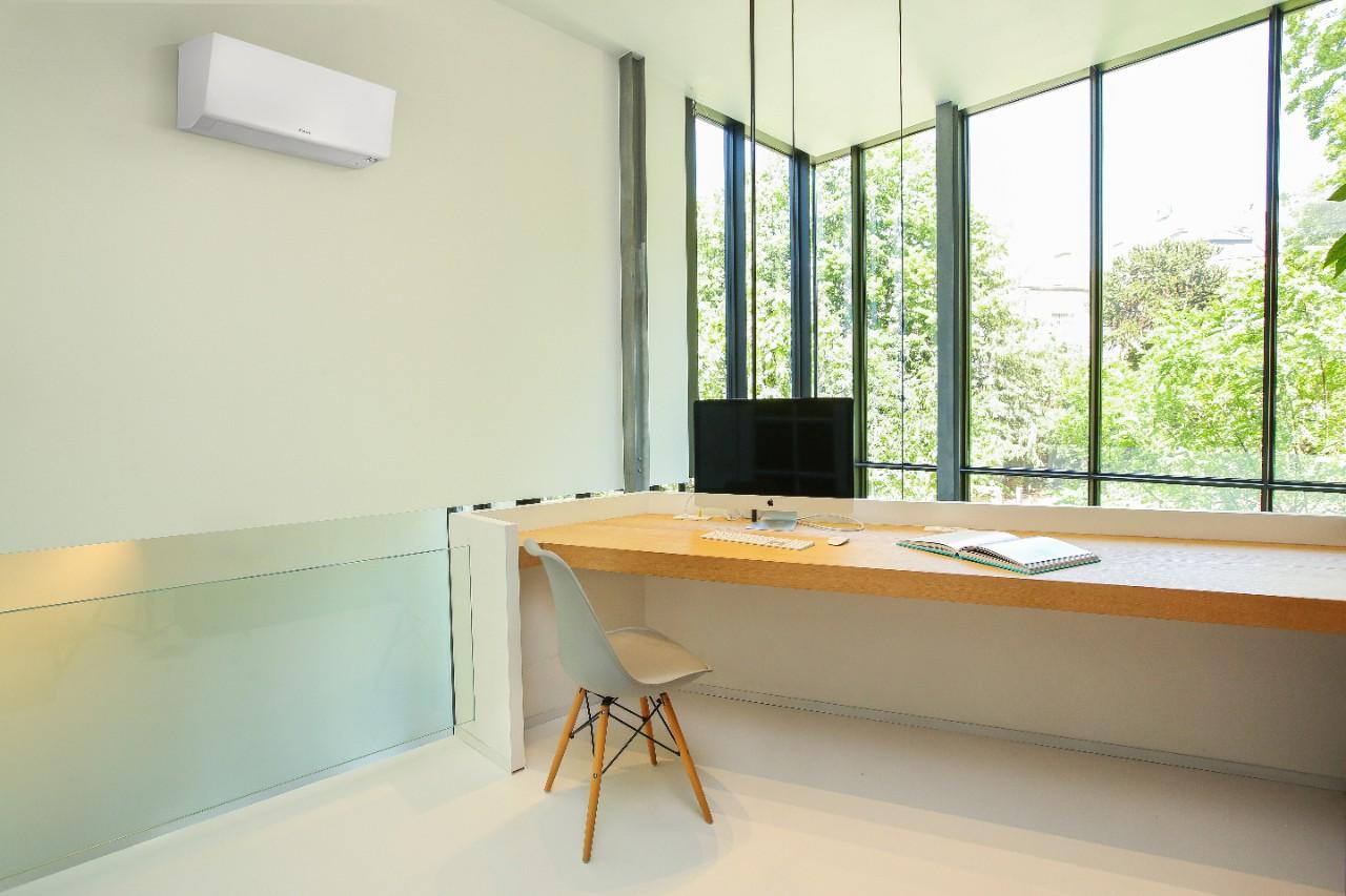 Condizionatore Daikin Perfera 9000+9000 BTU dual split Wi-Fi A+++ 2MXM40A + FTXM25A + FTXM25A