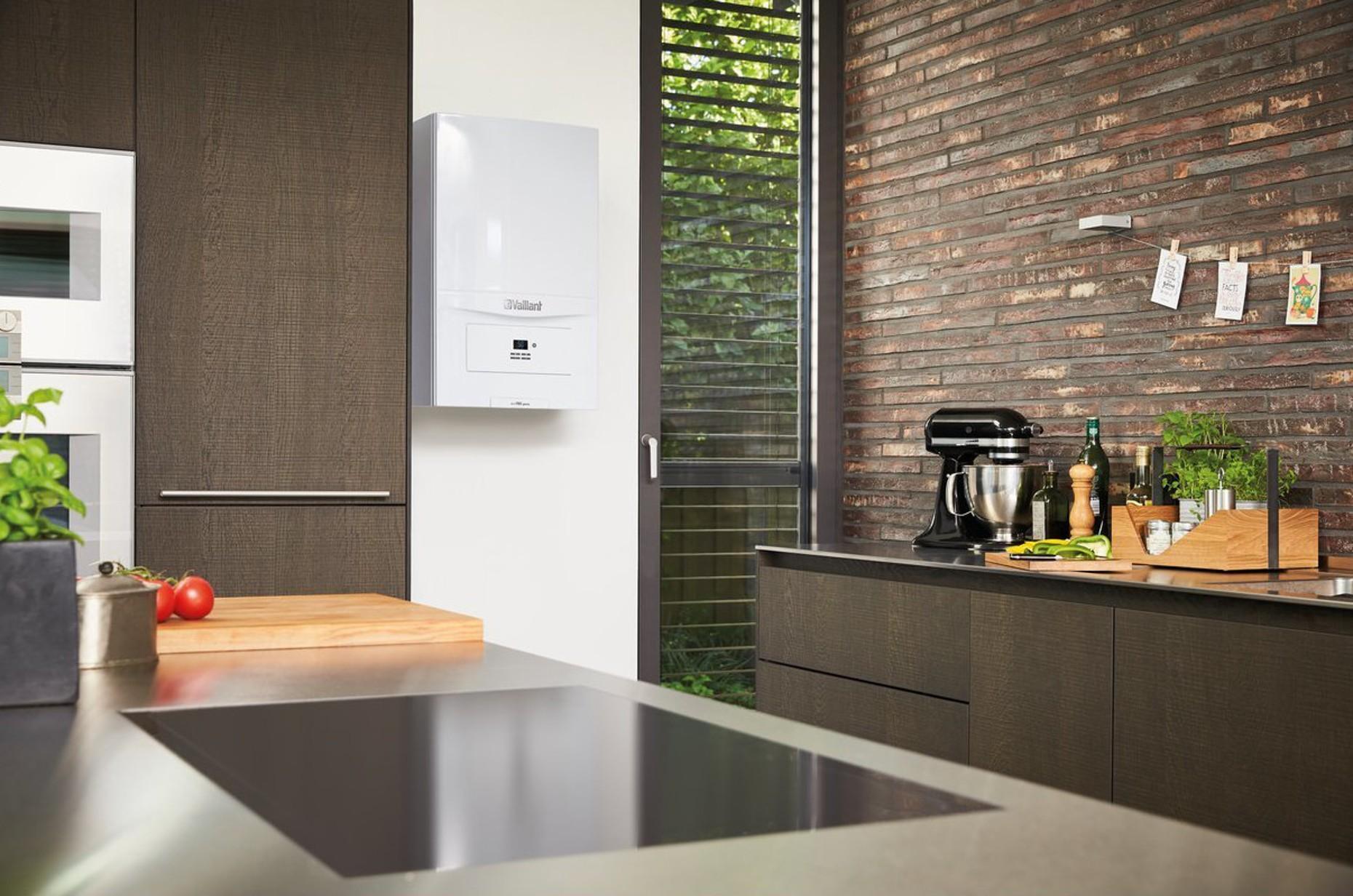 Caldaia a condensazione murale VAILLANT ecoTEC pure VMW 246/7-2 (H-IT), metano, 24 kW, 13,5 lt, VAI 0010019985