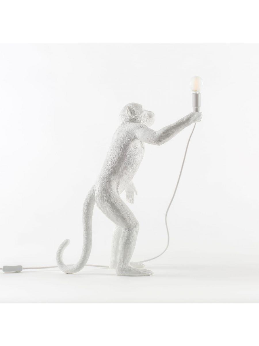 Lampada LED di design SELETTI MONKEY LAMP, versione da appoggio, in resina bianca, 46x27,5 h54 cm, SLT 14880.