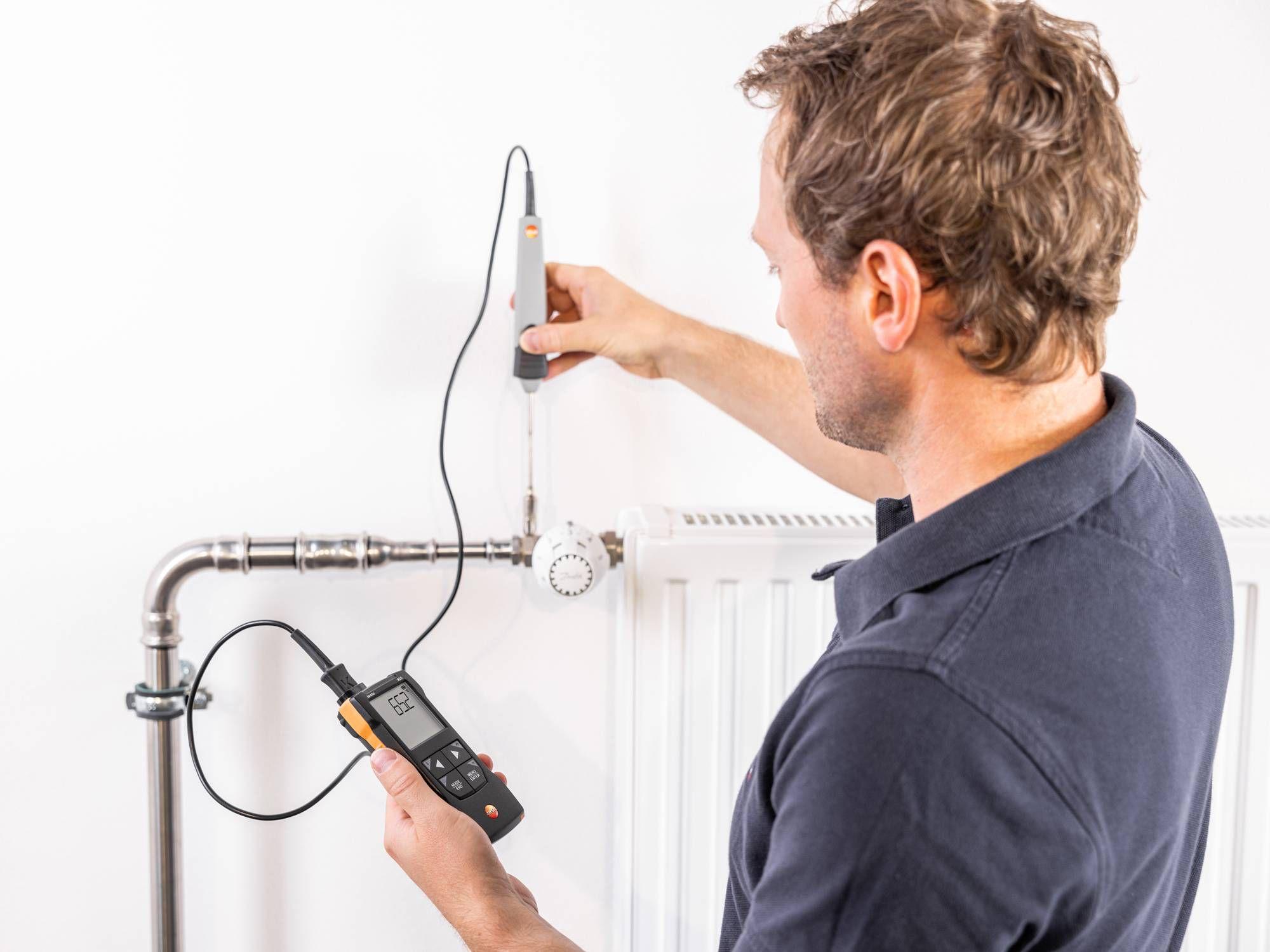 Strumento di misura della temperatura per TC Tipo K con collegamento allu2019app Testo 925 0563 0925