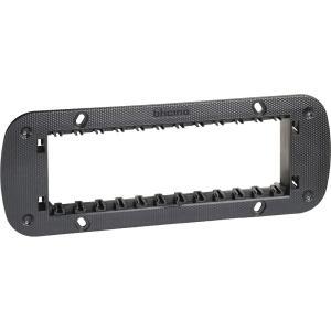 Supporto 6 moduli 72x187mm fornito con valva di protezione  k4706