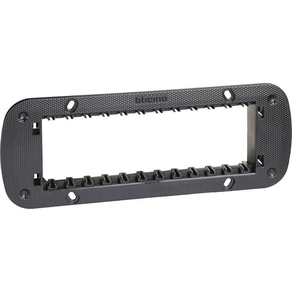 Supporto 6 moduli 72x187mm fornito con valva di protezione Bticino K4706