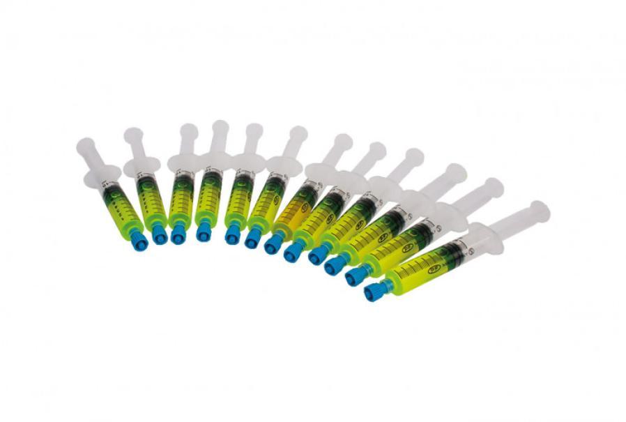 Liquido tracciante cercafughe in confezione da 12 siringhe 7,5 ml di additivo UV base POE Tecnosystemi TSC400003
