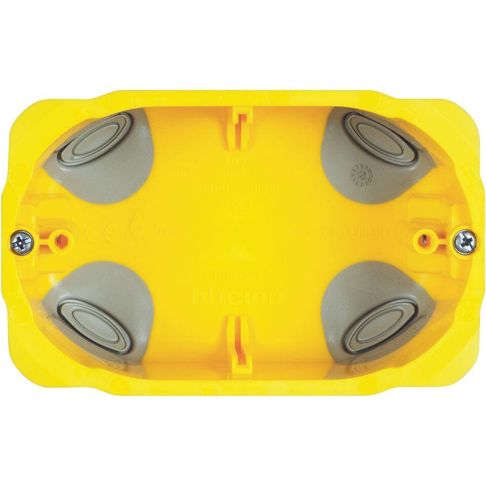 Scatola da incasso 3 moduli in resina per serie civili 110x71x52mm Bticino ufeffPB503N