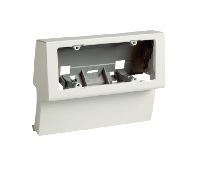 Scatola porta apparecchi universale 6 moduli linea TBN bianco SBNI 6 Bocchiotti W B03584