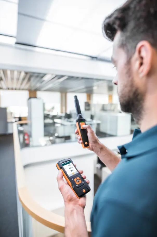 Kit Testo 440 Comfort Indoor con Sonda COu2082 Termoigrometrica e Turbolenza per Analisi Qualitu00e0 Aria Interna Testo 0563 4408