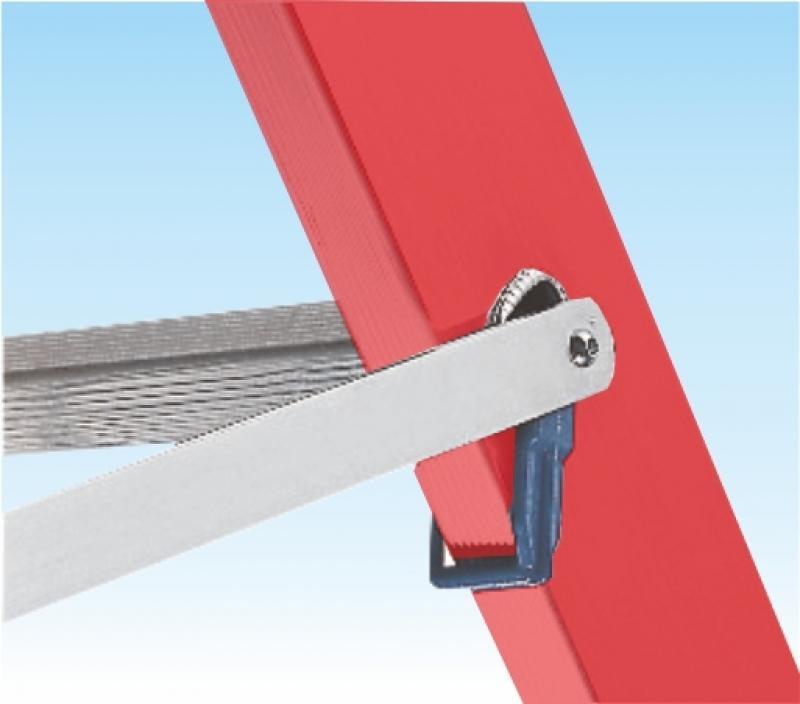 Particolare fissaggio piolo e montante doppia bordatura scala multiuso Frigerio