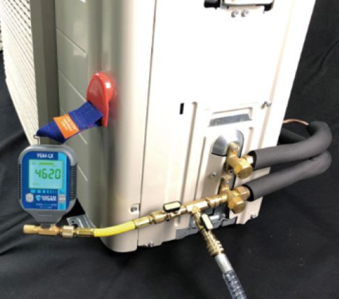 controllo vuoto impianto con kit rapido e vacuometro elettronico installato WIGAM