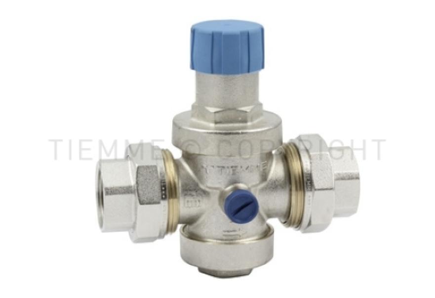 riduttore di pressione acqua con bocchettoni filettati femmina da 1 pollice tiemme vista frontale