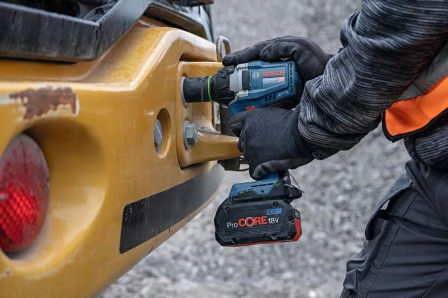 Utilizzo avvitatore a massa battente Bosch 18V su bulloni mezzi pesanti