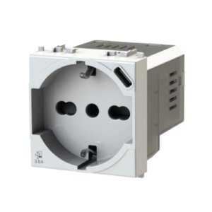 Presa elettrica multistandard p40 250v per serie bticino matix 4box usbp40 3.0 4b.am.p40.usb
