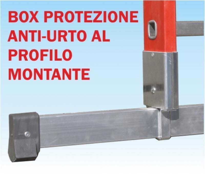 scala tripla professionale in vetroresina Frigerio con dettagli di sicurezza e stabilitu00e0