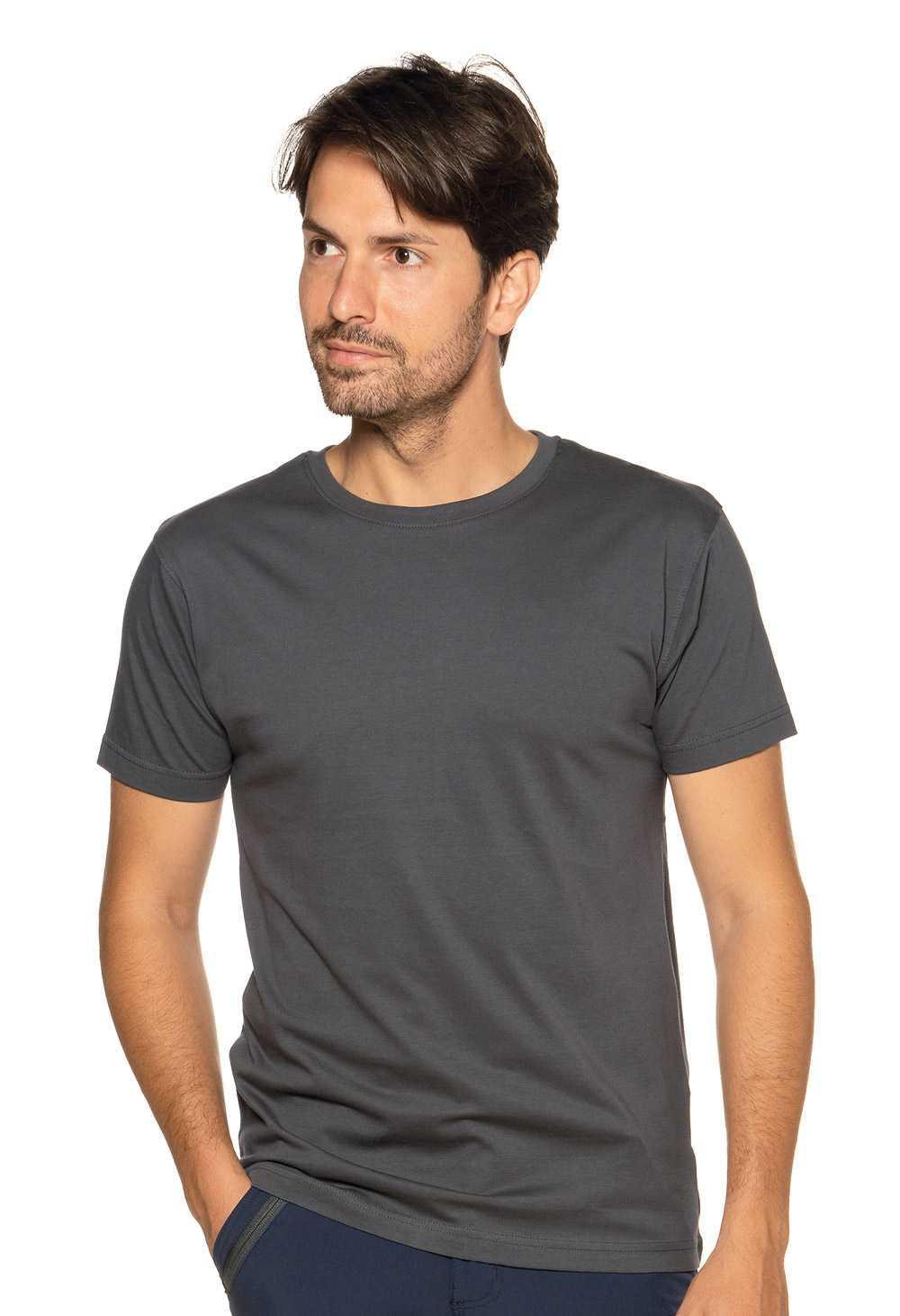 t-shirt uomo manica corta cotone grigio scuro LOGICA modello indossato