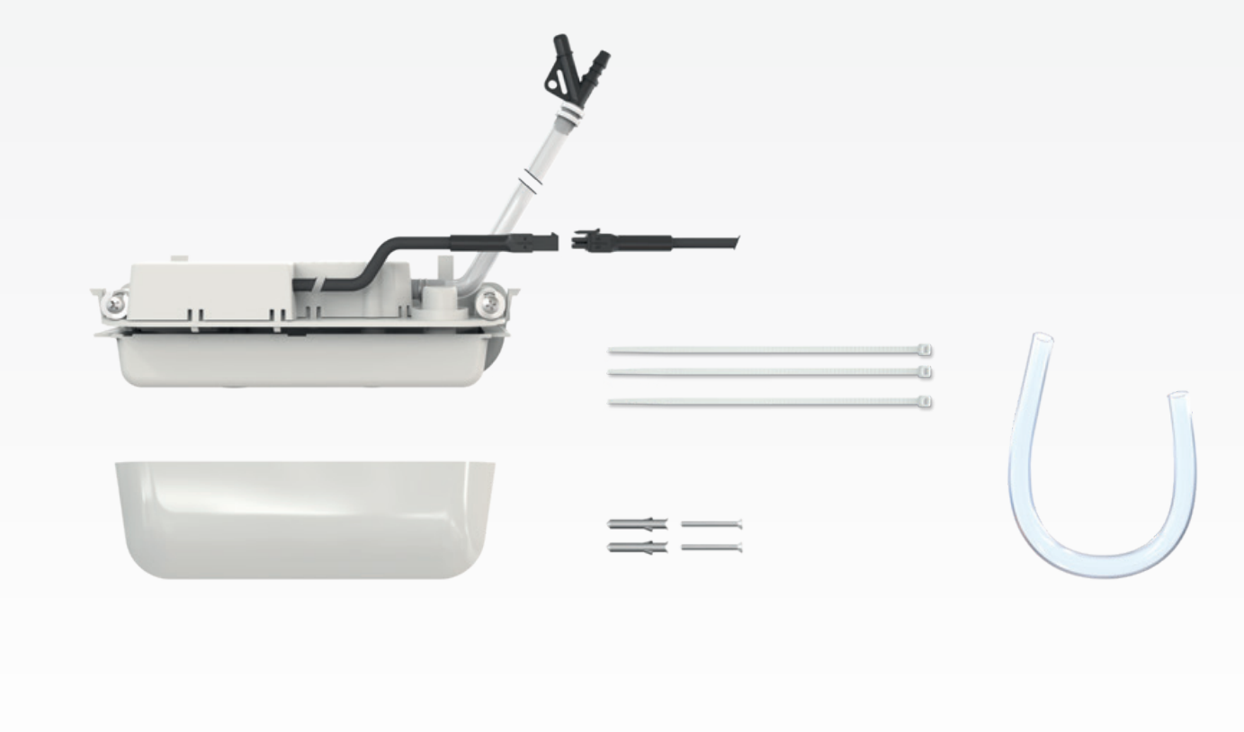 dettaglio installazione kit drenaggio condensa mini split sotto condizionatore a parete