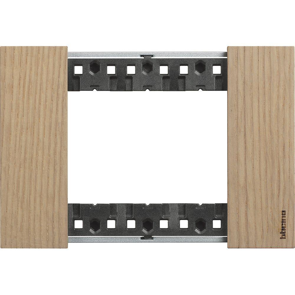 placca elettrica 3 moduli rovere per serie Living Now BTicino vista frontale