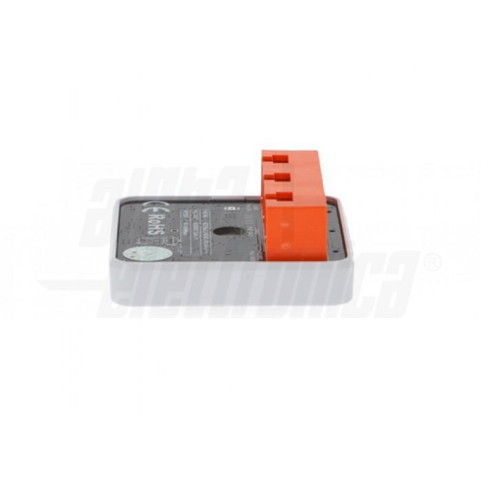 Dettaglio fissaggio e retro del PoE Extender Fast Ethernet ALPHA ELETTRONICA Vista posteriore Extender PoE ALPHA ELETTRONICA POEF2501PV1 per identificazione fori e fissaggio