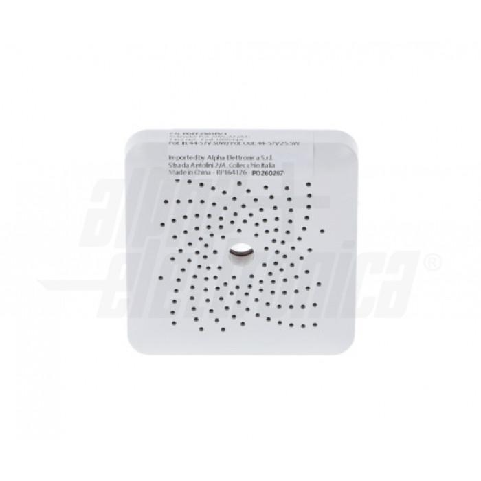 Base inferiore Extender PoE Fast Ethernet ALPHA ELETTRONICA per montaggio semplice Extender PoE Fast Ethernet ALPHA ELETTRONICA vista inferiore con fori di ventilazione e montaggio