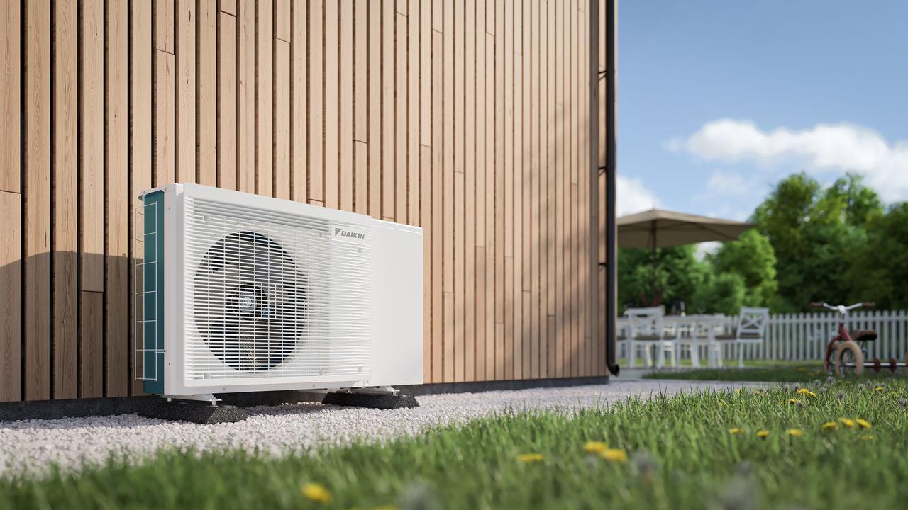 unitu00e0 esterna daikin 4kw pompa di calore installazione residenziale unitu00e0 esterna daikin 4kw installata a parete esterna edificio residenziale